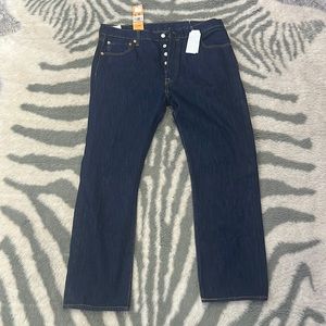 NWT Levi’s 501 Original Fit Straight leg button fly size 36x30